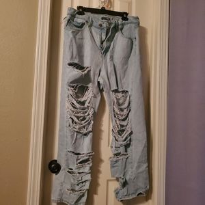 Fashion nova ripped jean
